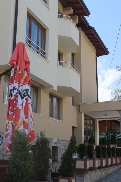 Family Hotel Relaxa ساباريفا بانيا المظهر الخارجي الصورة
